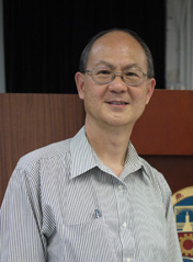 Alumnus Mr Leung Kee-cheong