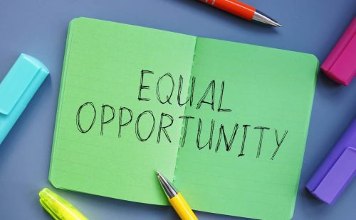 equal-opportunities-policy-at-small-businesses-in-UK-explained-by-Papershift